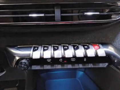 Photo 55 Peugeot 3008  BlueHDi 130ch S&S EAT8