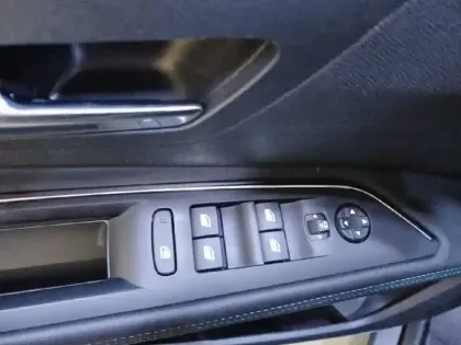 Photo 61 Peugeot 3008  BlueHDi 130ch S&S EAT8