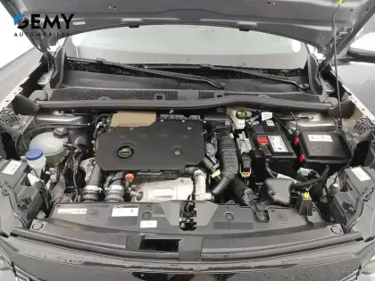 Photo 32 Peugeot 2008  BlueHDi 110 S&S BVM6