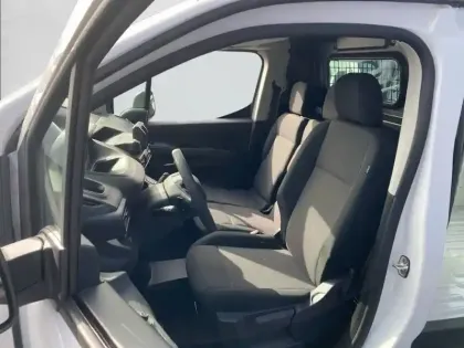 Photo 30 Peugeot Partner  FOURGON M 650 KG BLUEHDI 130 S&S EAT8