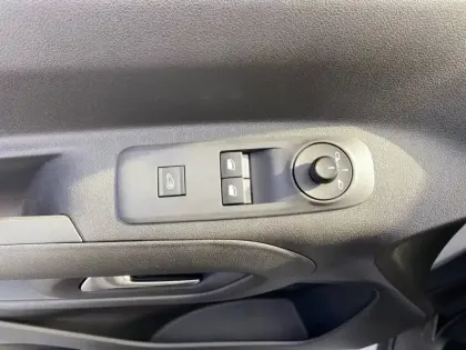 Photo 17 Peugeot Partner  FOURGON M 650 KG BLUEHDI 130 S&S EAT8