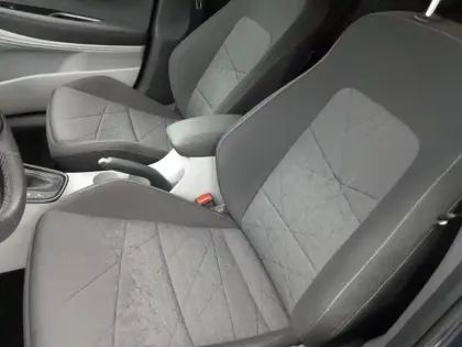 Photo 31 Hyundai Bayon  1.0 T-GDi 100 DCT-7 Hybrid 48V