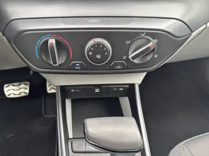 Photo 54 Hyundai Bayon  1.0 T-GDi 100 DCT-7 Hybrid 48V