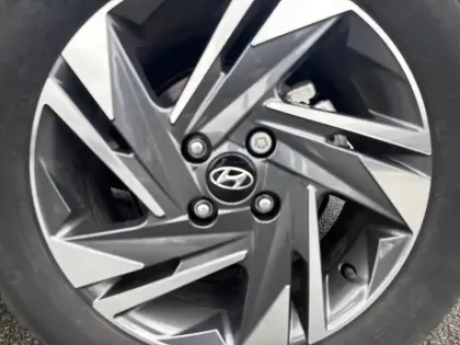 Photo 46 Hyundai Bayon  1.0 T-GDi 100 DCT-7 Hybrid 48V