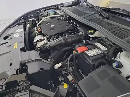 Photo 14 Peugeot 308  BlueHDi 130ch S&S EAT8