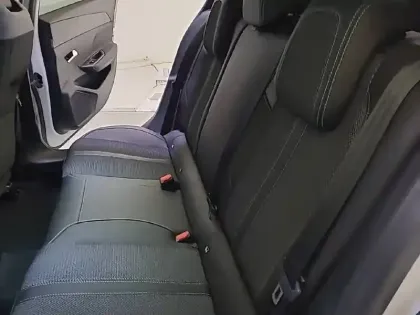 Photo 11 Peugeot 308  BlueHDi 130ch S&S EAT8