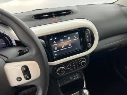 Photo 20 Renault Twingo  III Achat Intégral - 21