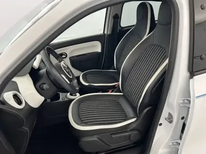 Photo 17 Renault Twingo  III Achat Intégral - 21