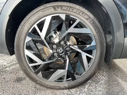 Photo 16 Renault Symbioz  E-Tech full hybrid 145