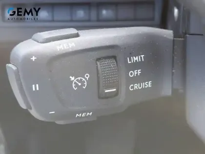 Photo 66 Peugeot 3008  Hybrid 225 e-EAT8