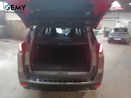 Photo 5 Peugeot 5008  PureTech 180ch S&S EAT8