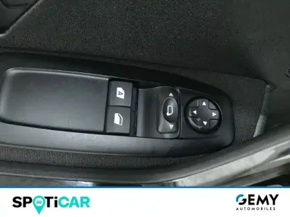 Photo 12 Peugeot 208  PureTech 82ch S&S BVM5