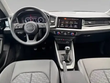 Photo 9 Audi A1  Sportback 25 TFSI 95 ch BVM5