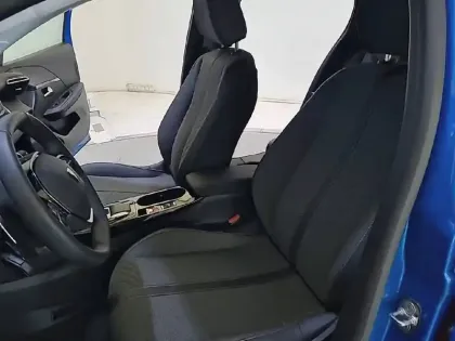 Photo 10 Peugeot 208  Hybrid 100 e-DCS6