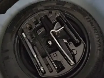 Photo 17 Peugeot 208  Hybrid 100 e-DCS6