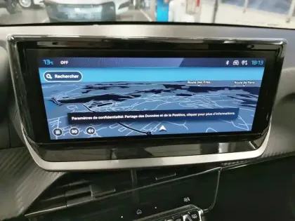 Photo 14 Peugeot 208  PureTech 75 S&S BVM5