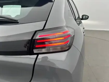 Photo 36 Peugeot 208  PureTech 75 S&S BVM5