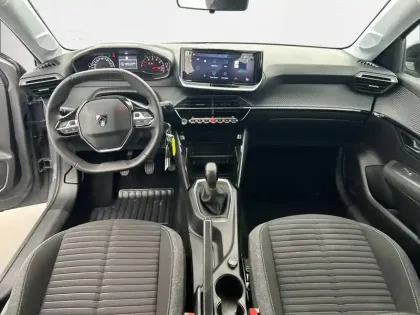 Photo 27 Peugeot 208  PureTech 75 S&S BVM5