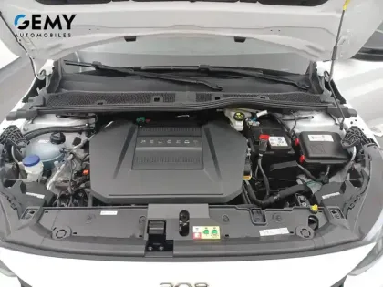 Photo 13 Peugeot 208  Electrique 50 kWh 136ch