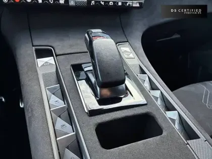 Photo 19 DS DS 7 DS7 Crossback Hybride E-Tense 225 EAT8