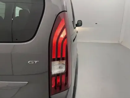 Photo 23 Peugeot Rifter  Standard BlueHDi 130 S&S BVM6 5pl