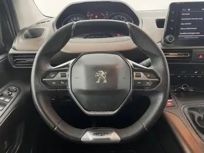 Photo 22 Peugeot Rifter  Standard BlueHDi 130 S&S BVM6 5pl