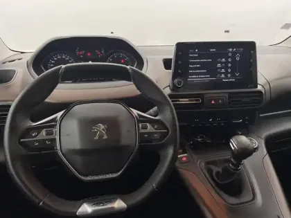 Photo 21 Peugeot Rifter  Standard BlueHDi 130 S&S BVM6 5pl