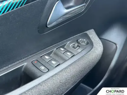 Photo 69 Peugeot 208  Electrique 50 kWh 136ch