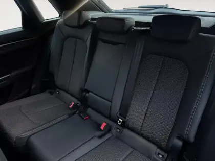 Photo 32 Audi Q3  45 TFSIe 245 ch S tronic 6