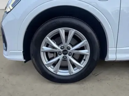 Photo 27 Audi Q3  45 TFSIe 245 ch S tronic 6