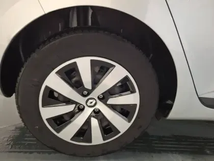 Photo 11 Renault Clio  TCe 90