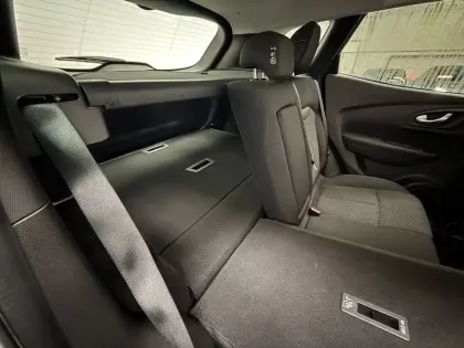 Photo 21 Renault Kadjar  Blue dCi 115 EDC