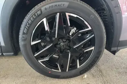 Photo 40 Peugeot 3008  Hybrid 136 e-DCS6