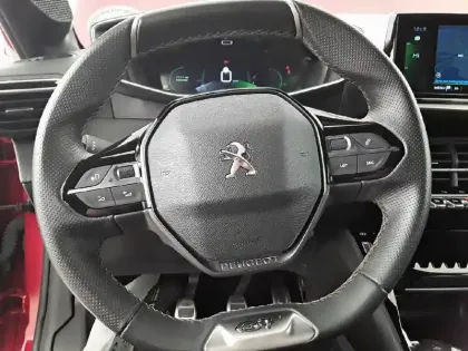 Photo 8 Peugeot 208  BlueHDi 100 S&S BVM6