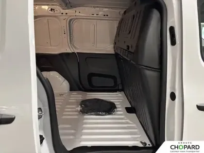 Photo 66 Peugeot Partner E- FOURGON M 800 KG 136 CH BATTERIE 54 KWH