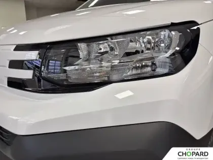 Photo 8 Peugeot Partner E- FOURGON M 800 KG 136 CH BATTERIE 54 KWH