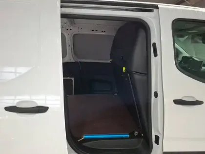 Photo 49 Peugeot Partner  FOURGON M 650 KG BLUEHDI 100 S&S BVM6