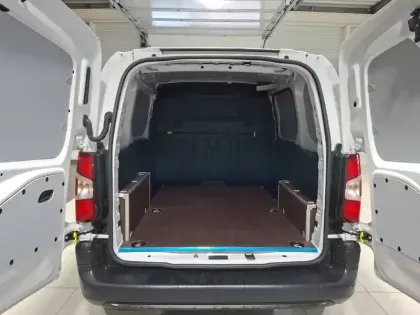 Photo 45 Peugeot Partner  FOURGON M 650 KG BLUEHDI 100 S&S BVM6