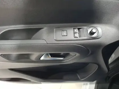 Photo 40 Peugeot Partner  FOURGON M 650 KG BLUEHDI 100 S&S BVM6