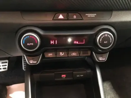 Photo 22 Kia Stonic  1.0 T-GDi 120 ch MHEV DCT7