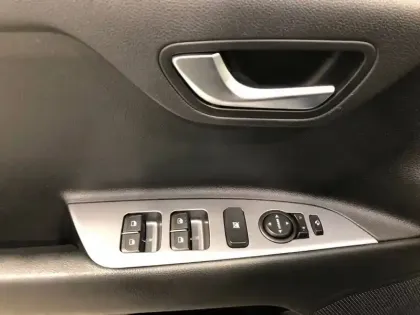 Photo 17 Kia Stonic  1.0 T-GDi 120 ch MHEV DCT7