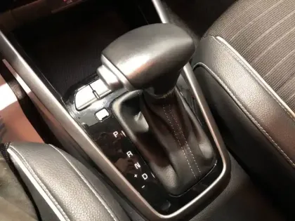 Photo 23 Kia Stonic  1.0 T-GDi 120 ch MHEV DCT7