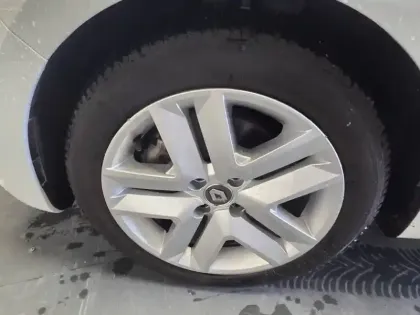 Photo 38 Renault Clio  Blue dCi 100 - 21N