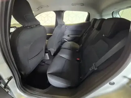 Photo 33 Renault Clio  Blue dCi 100 - 21N