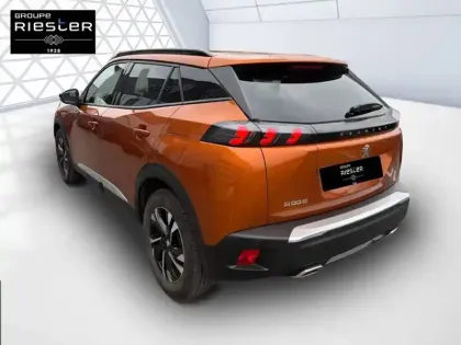 Photo 31 Peugeot 2008  PureTech 130 S&S BVM6