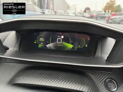 Photo 47 Peugeot 2008  PureTech 130 S&S BVM6