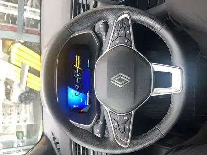 Photo 19 Renault Symbioz  E-Tech full hybrid 145