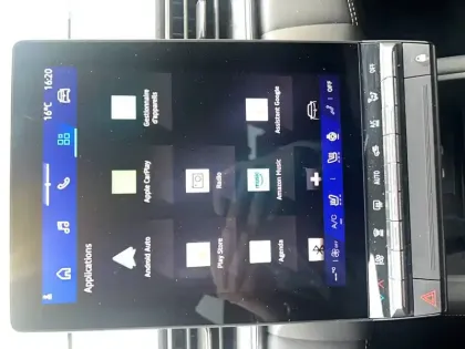 Photo 18 Renault Symbioz  E-Tech full hybrid 145