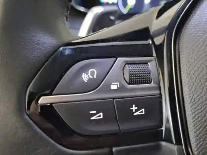 Photo 29 Peugeot 208  Hybrid 110 e-DCS6