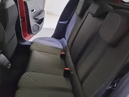 Photo 11 Peugeot 208  Hybrid 110 e-DCS6